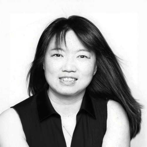 Cindy Schröder, Accounting Director